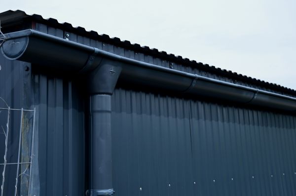 Metal Sheeting Installation Service